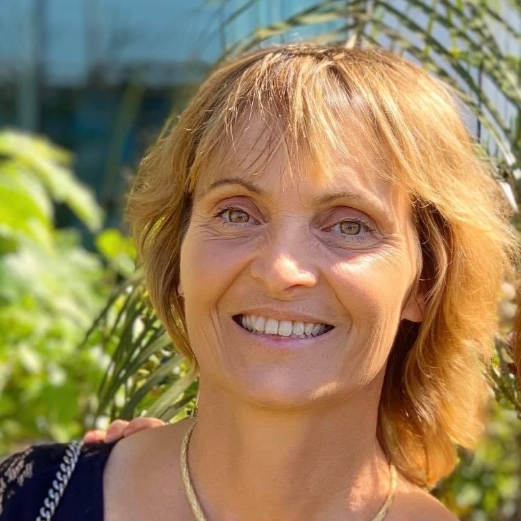 Anna Idoux
